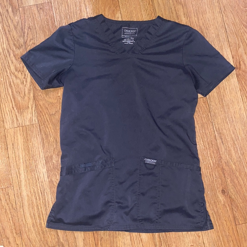 Cherokee workwear revolution scrub top